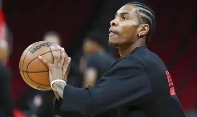 女方满身是血+颈椎骨折 小波特拒不认罪交钱保释