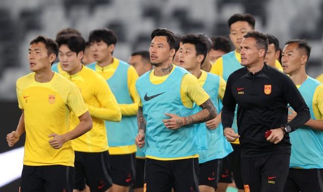 欧博官网-媒体评论：国足很难避免一场失利 不如放手一搏