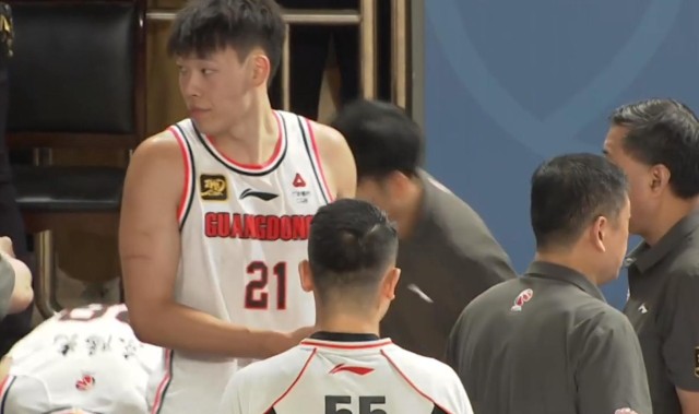 扶正张昊+崔永熙让位？广东队正式重建锋线群，保送杜锋进总决赛