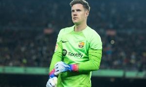 每体：弗里克希望与特尔施特根坦诚交流，球员盼留队竞争主力位置